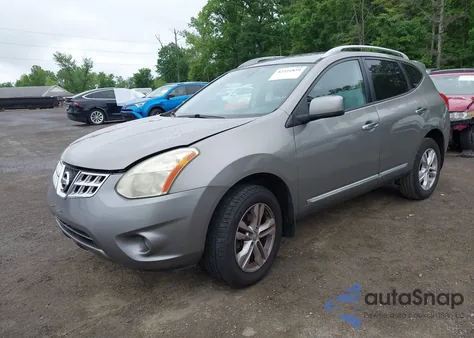 2013 Nissan Rogue Sv z USA, uszkodzony, nr VIN JN8AS5MV5DW647261